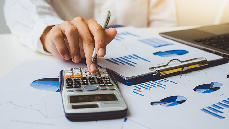 Visualize 738x415 Gettyimages 1221432642 110220 