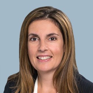 Kate Riordan headshot